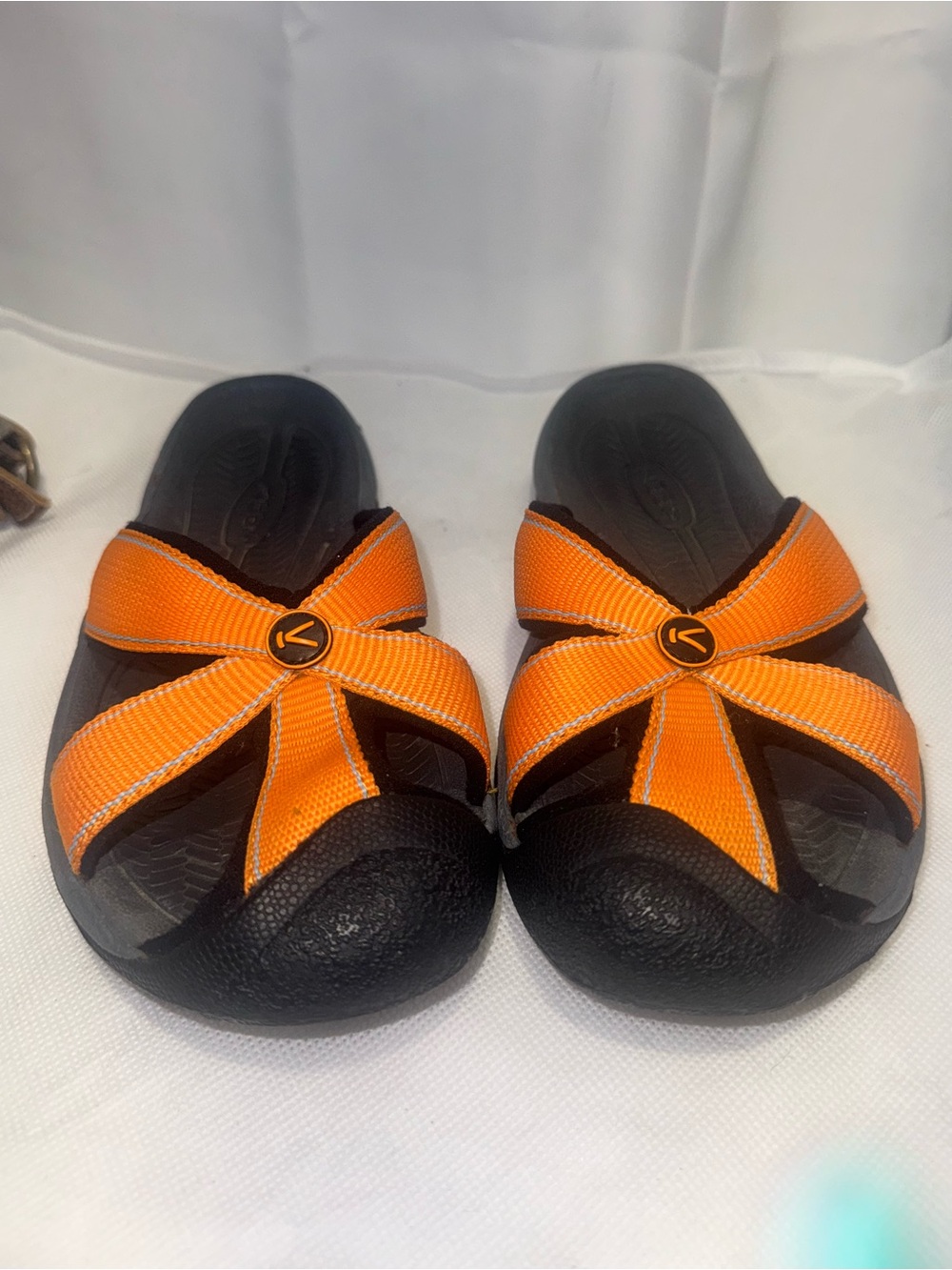 KEEN BALI WOMEN’S SLIDE SLIP ON SANDALS CLOSED TOE FLIP FLOPS Sz 7 ORANGE COLOR